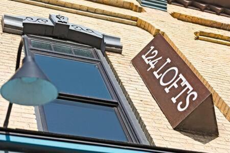 Hip Urban Loft - Small Town Charm -124 Lofts #3 ウェスト・ダンディー エクステリア 写真