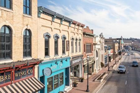Hip Urban Loft - Small Town Charm -124 Lofts #3 ウェスト・ダンディー エクステリア 写真