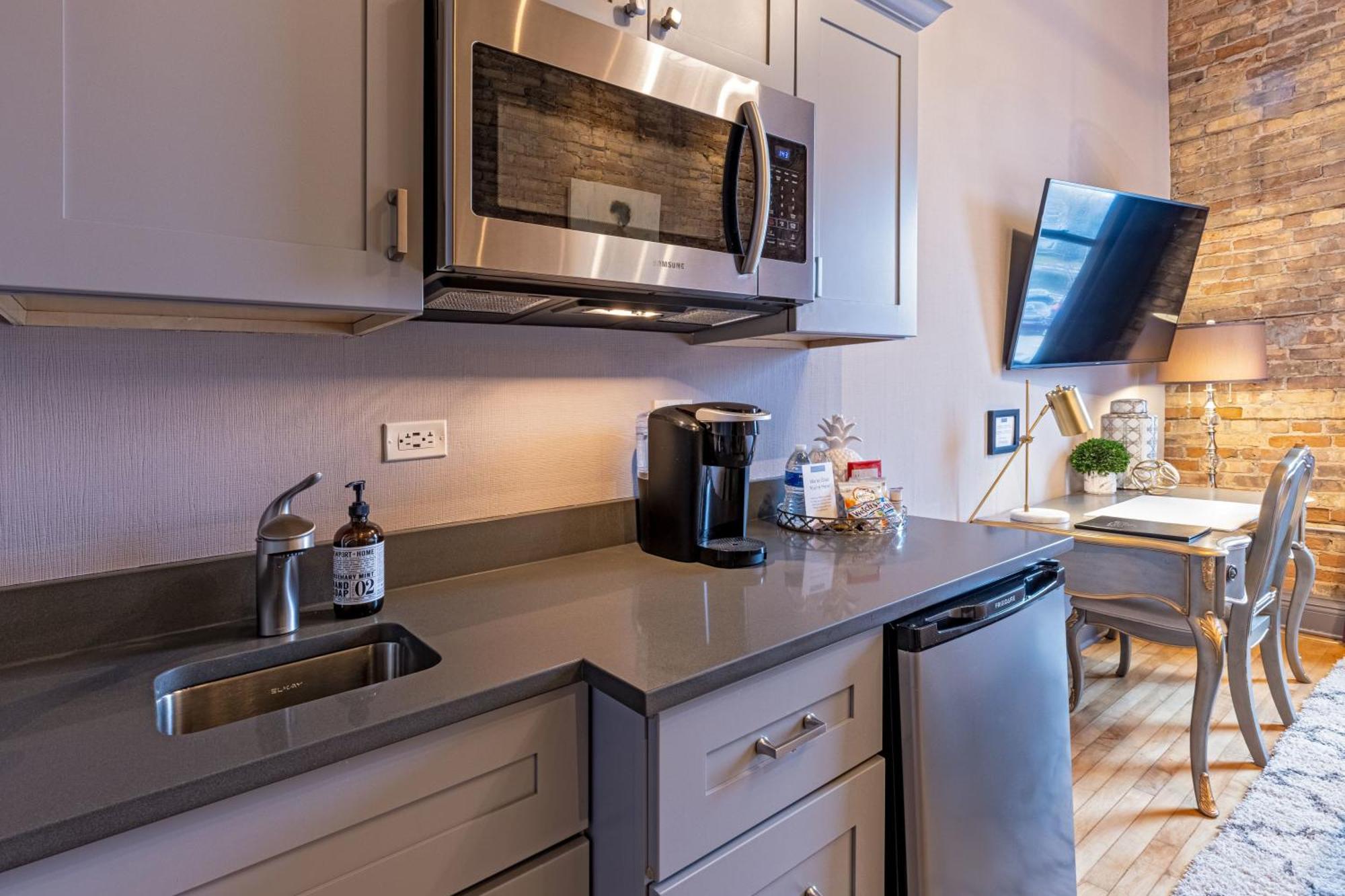 Hip Urban Loft - Small Town Charm -124 Lofts #3 ウェスト・ダンディー エクステリア 写真